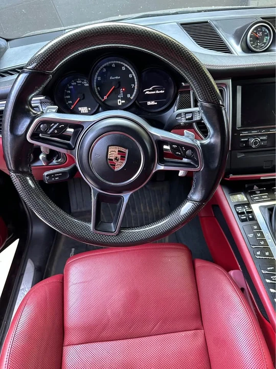 2016 Porsche Macan Turbo - Image 2 of 18