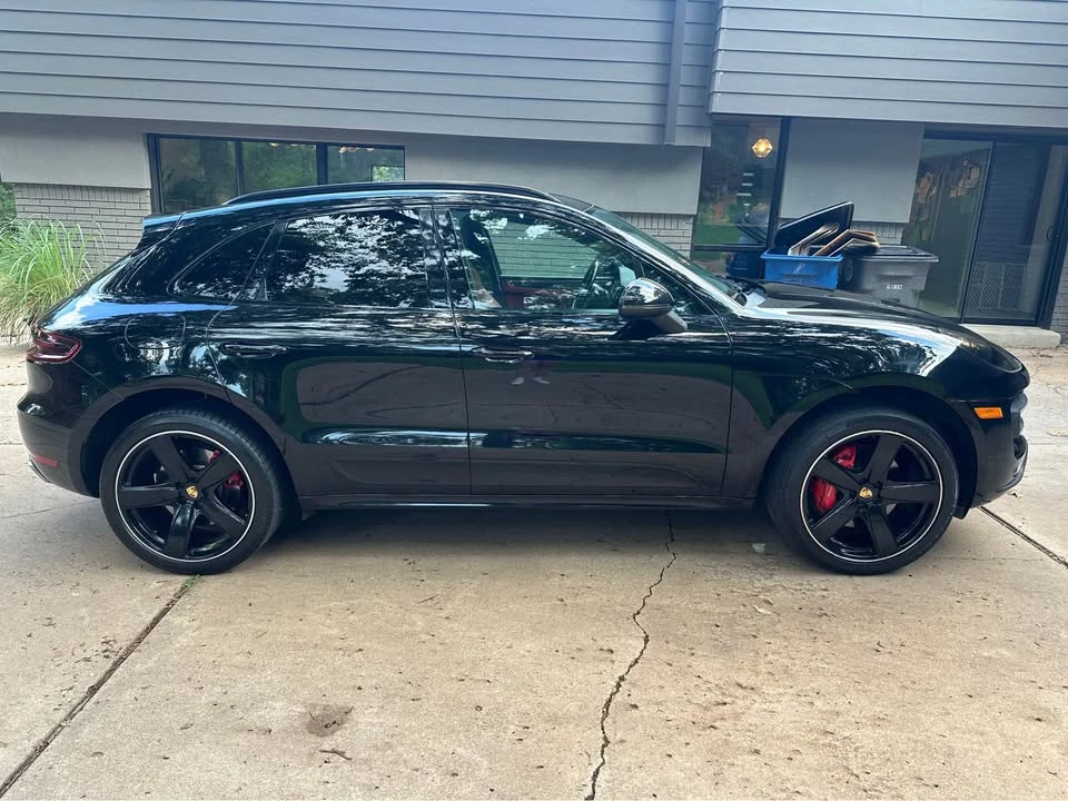 2016 Porsche Macan Turbo - Image 11 of 18