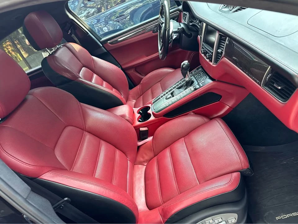 2016 Porsche Macan Turbo - Image 9 of 18