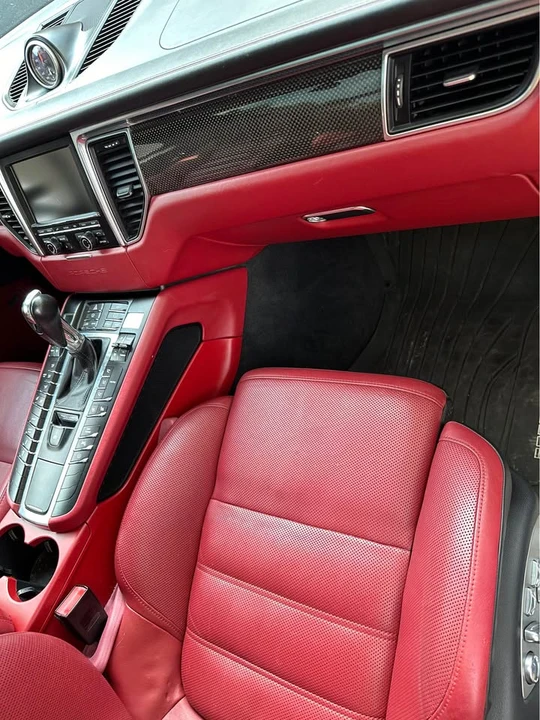 2016 Porsche Macan Turbo - Image 8 of 18