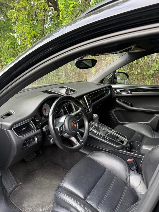 2016 Porsche Macan Turbo - Image 7 of 9