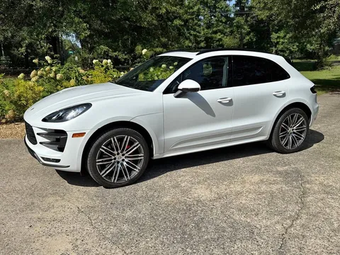 2016 Porsche Macan Turbo Sport Utility 4D