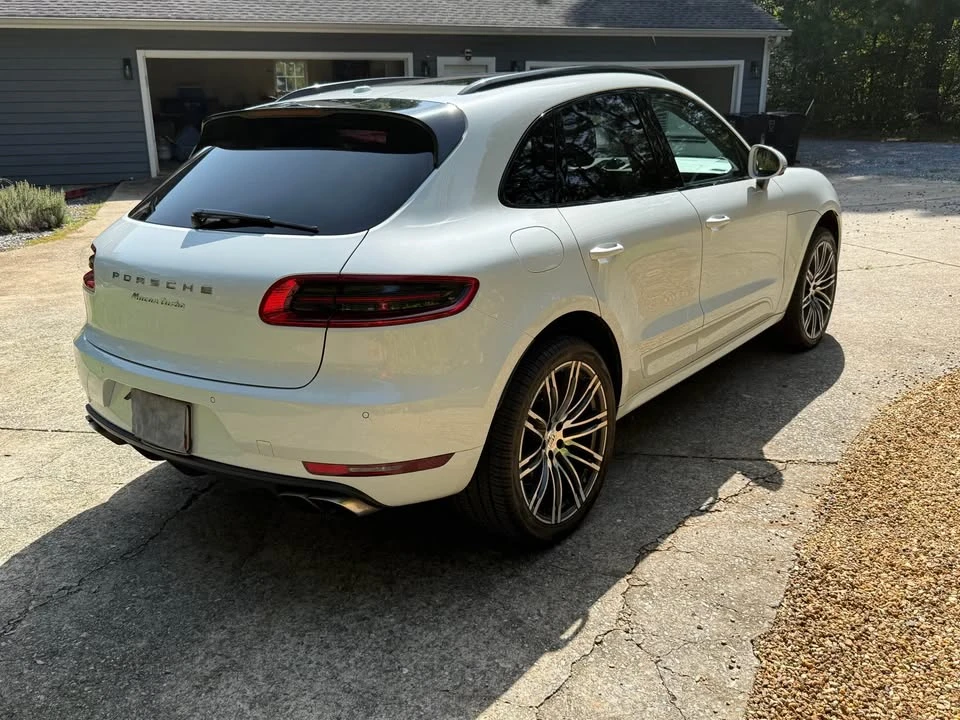 2016 Porsche Macan Turbo - Image 4 of 17
