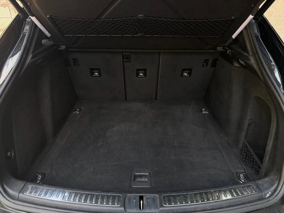 2016 Porsche Macan Turbo - Image 18 of 20