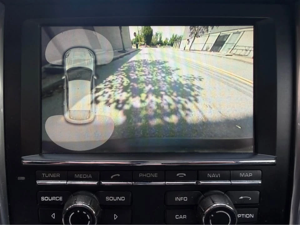 2016 Porsche Macan Turbo - Image 12 of 20