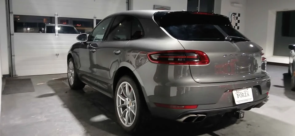 2016 Porsche Macan Turbo - Image 5 of 15