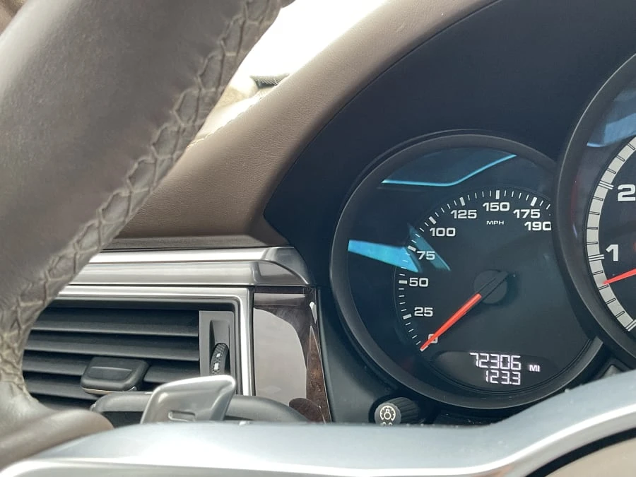 2016 Porsche Macan Turbo - Image 7 of 12