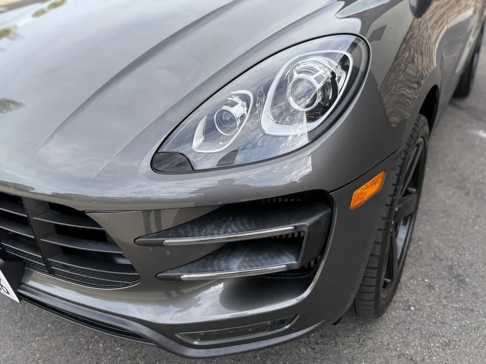 2016 Porsche Macan Turbo - Image 21 of 31