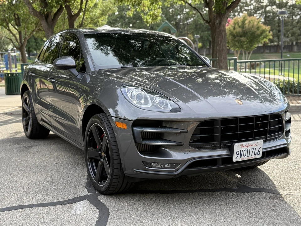 2016 Porsche Macan Turbo - Image 4 of 31