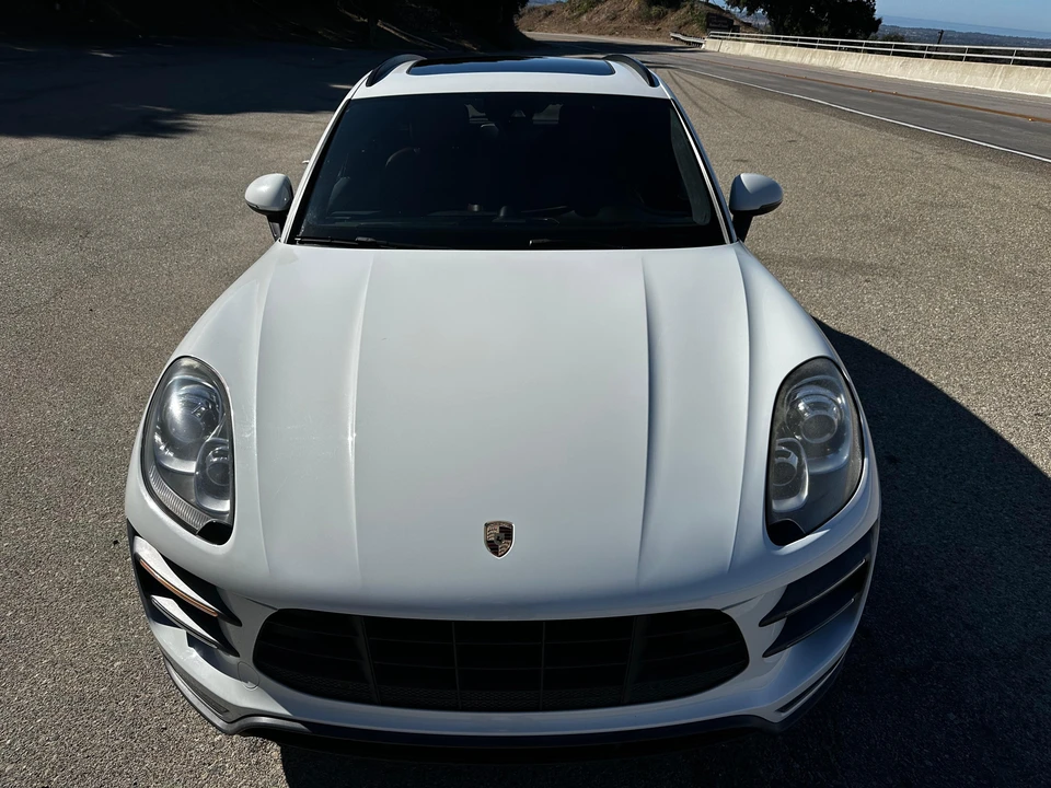 2016 Porsche Macan Turbo - Image 9 of 31