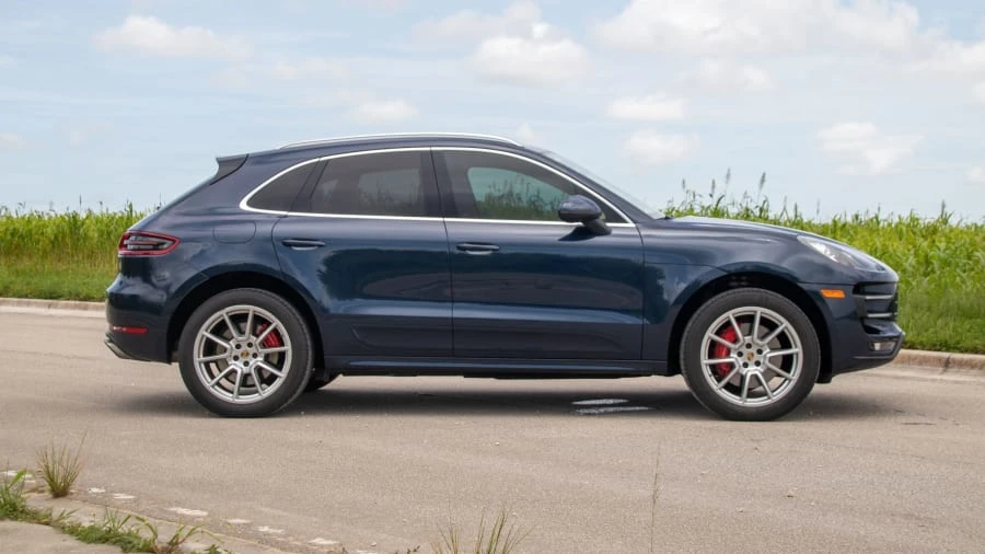 2016 Porsche Macan Turbo - Image 2 of 19