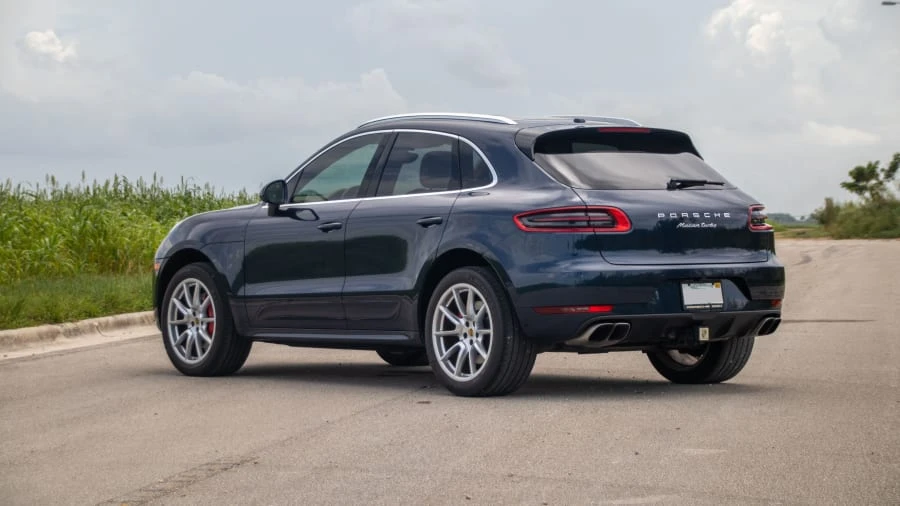 2016 Porsche Macan Turbo - Image 9 of 19