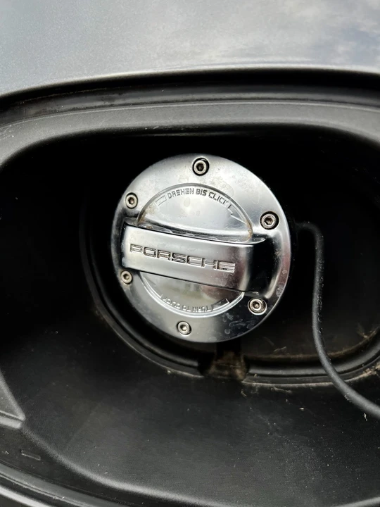 2016 Porsche Macan Turbo - Image 12 of 31