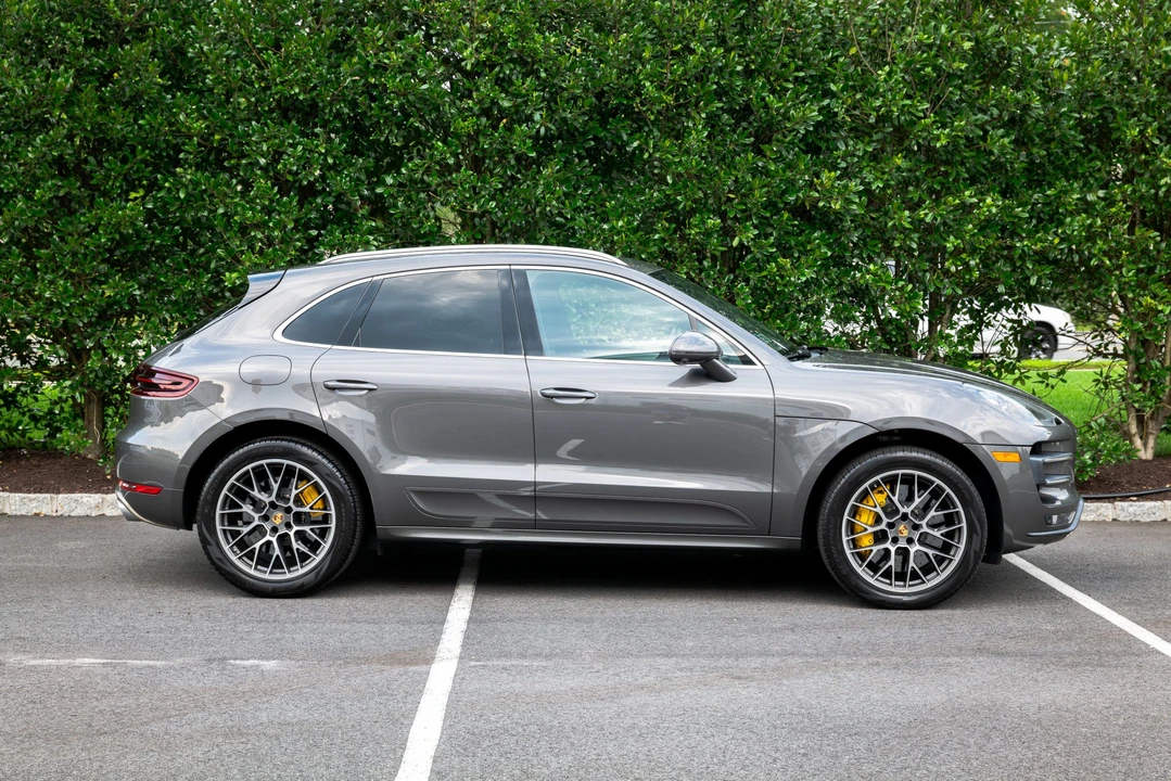 2016 Porsche Macan Turbo - Image 5 of 31