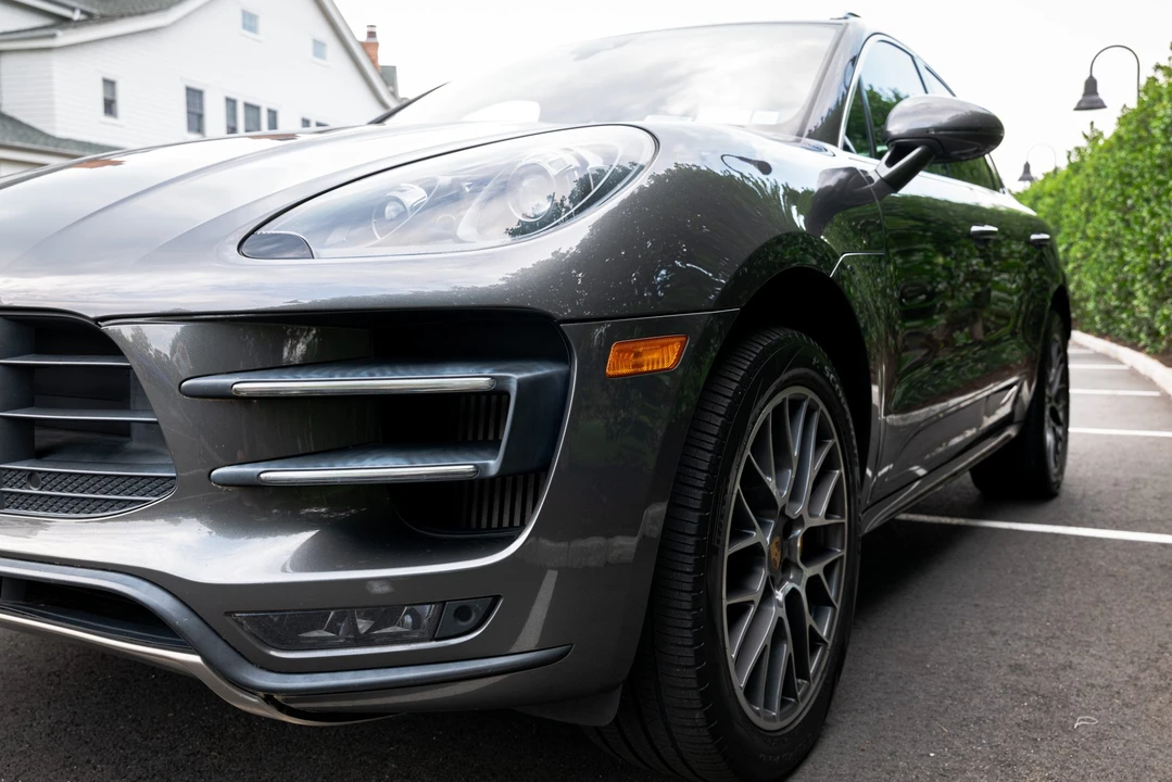 2016 Porsche Macan Turbo - Image 8 of 31