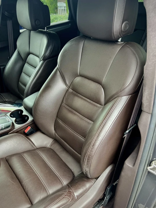 2016 Porsche Macan Turbo - Image 26 of 31
