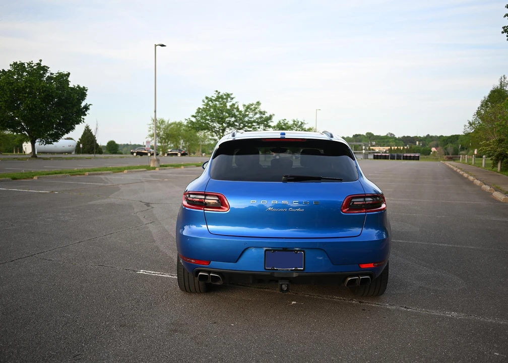 2016 Porsche Macan Turbo - Image 7 of 30