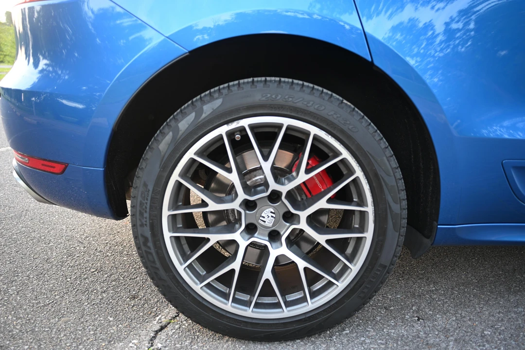 2016 Porsche Macan Turbo - Image 14 of 30