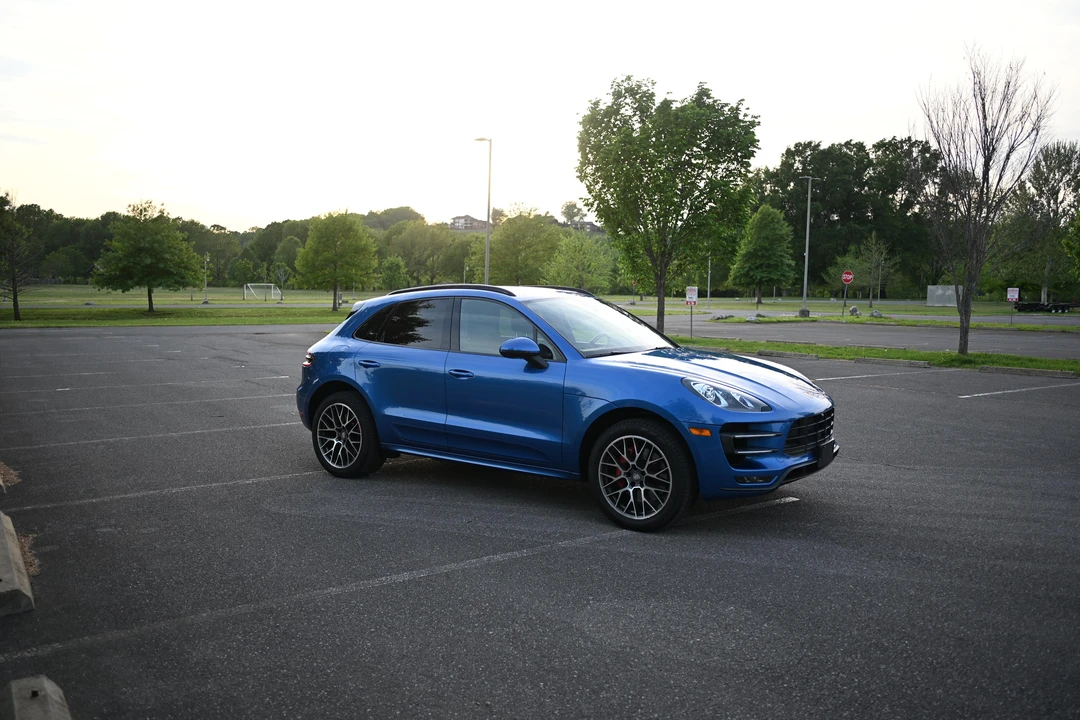 2016 Porsche Macan Turbo - Image 10 of 30