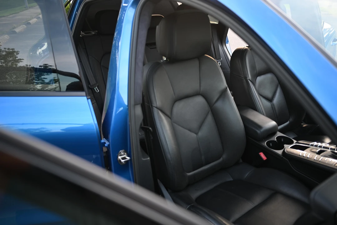 2016 Porsche Macan Turbo - Image 20 of 30