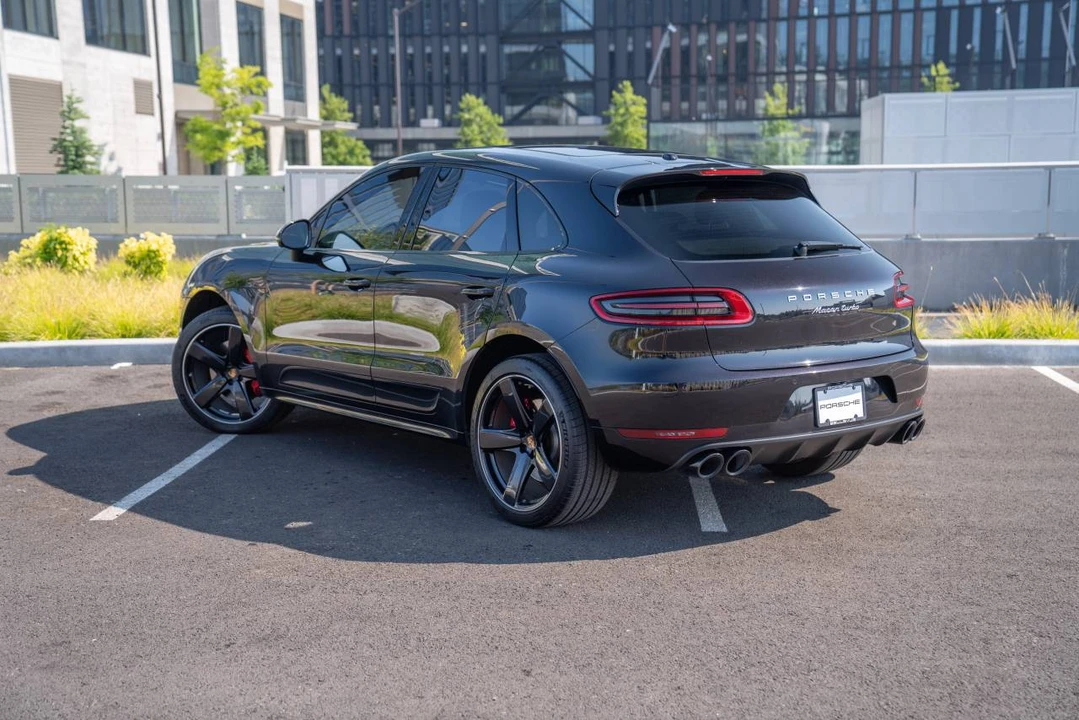 2016 Porsche Macan Turbo - Image 3 of 5