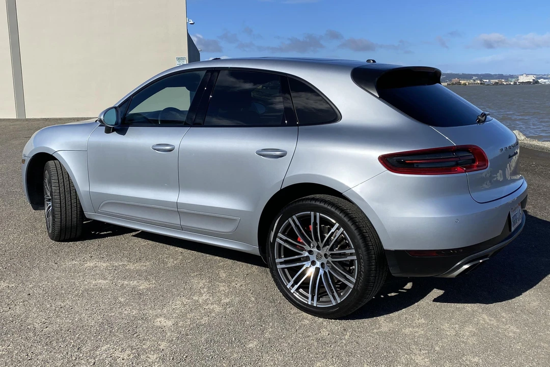 2016 Porsche Macan Turbo - Image 4 of 31