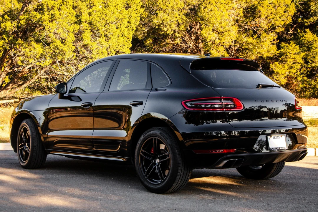 2016 Porsche Macan Turbo - Image 4 of 31