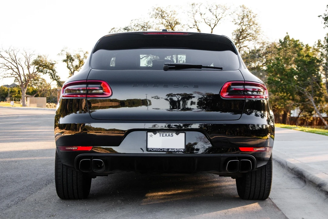 2016 Porsche Macan Turbo - Image 5 of 31