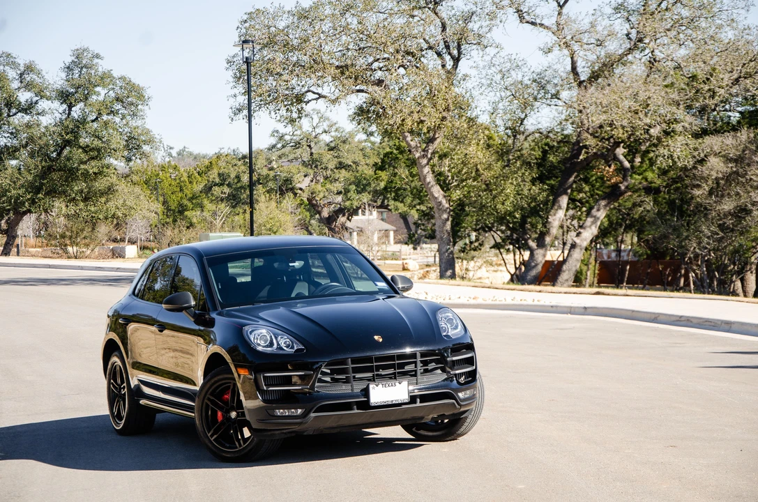 2016 Porsche Macan Turbo - Image 11 of 31