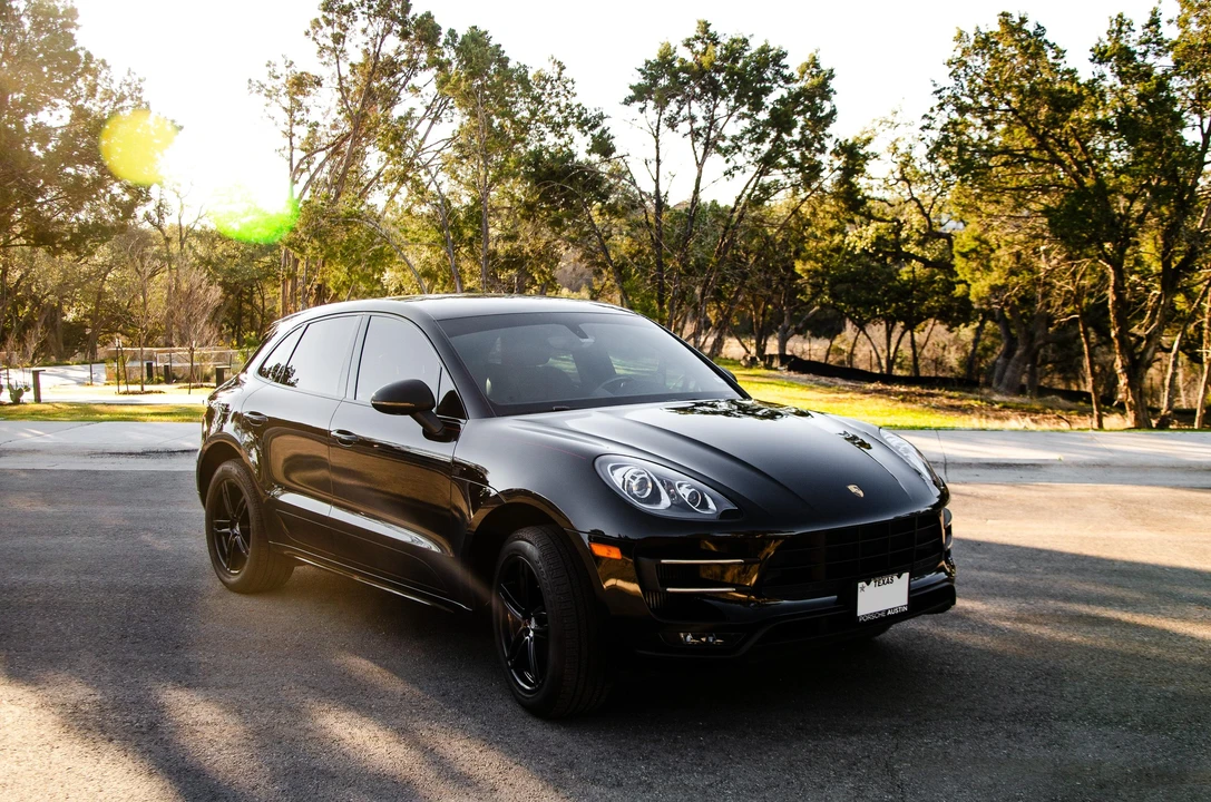 2016 Porsche Macan Turbo - Image 10 of 31