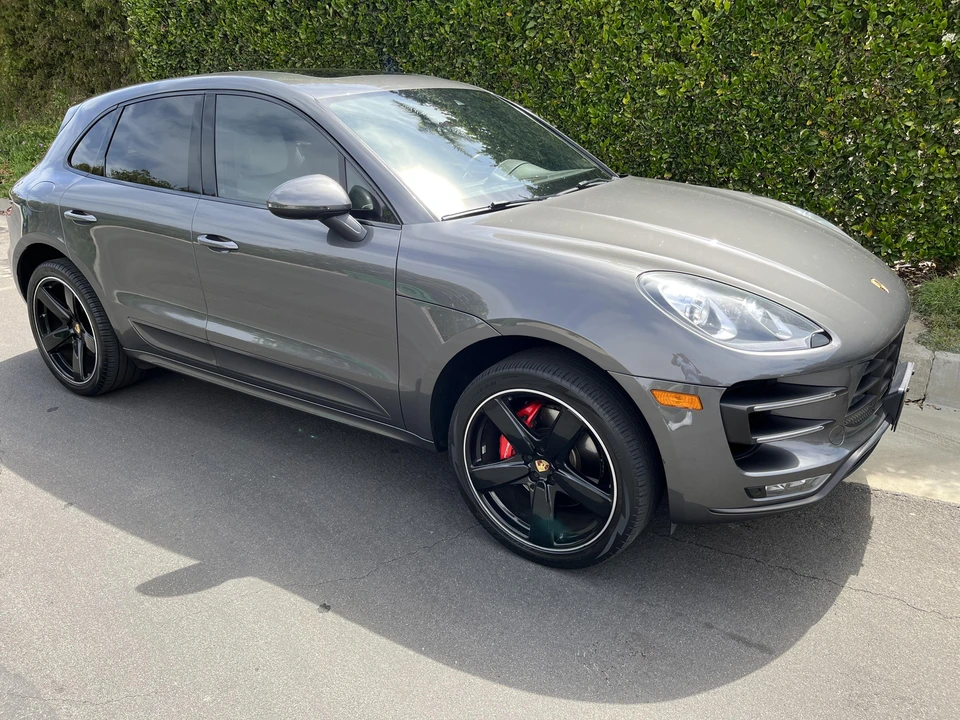 2016 Porsche Macan Turbo - Image 15 of 31
