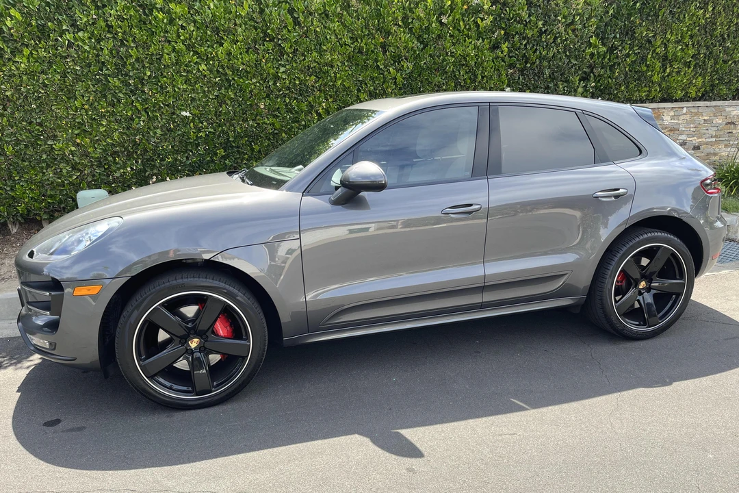 2016 Porsche Macan Turbo - Image 10 of 31