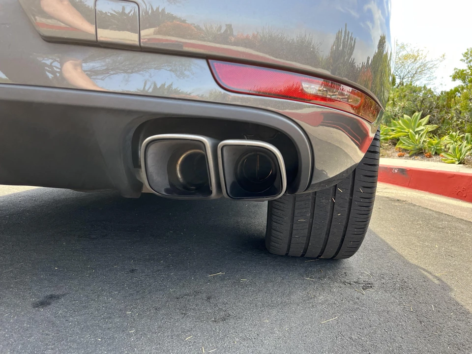 2016 Porsche Macan Turbo - Image 24 of 31