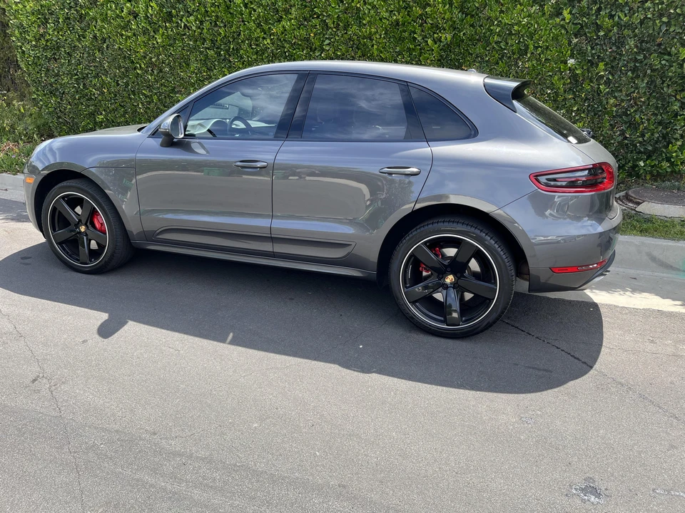 2016 Porsche Macan Turbo - Image 11 of 31