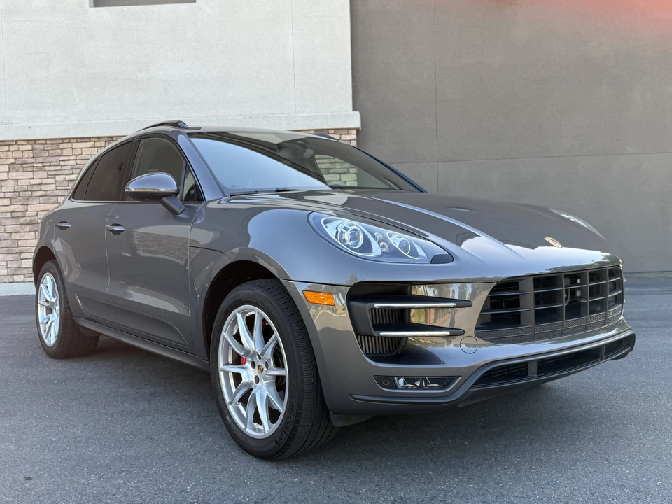 2016 Porsche Macan Turbo - Image 5 of 31