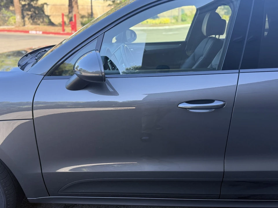 2016 Porsche Macan Turbo - Image 22 of 31