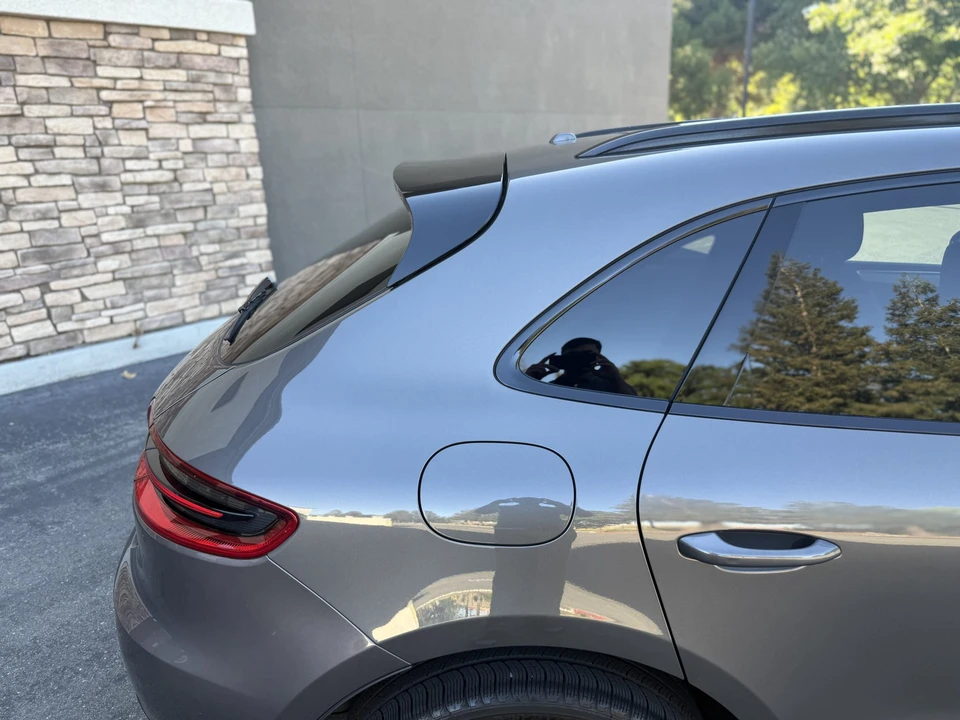 2016 Porsche Macan Turbo - Image 30 of 31
