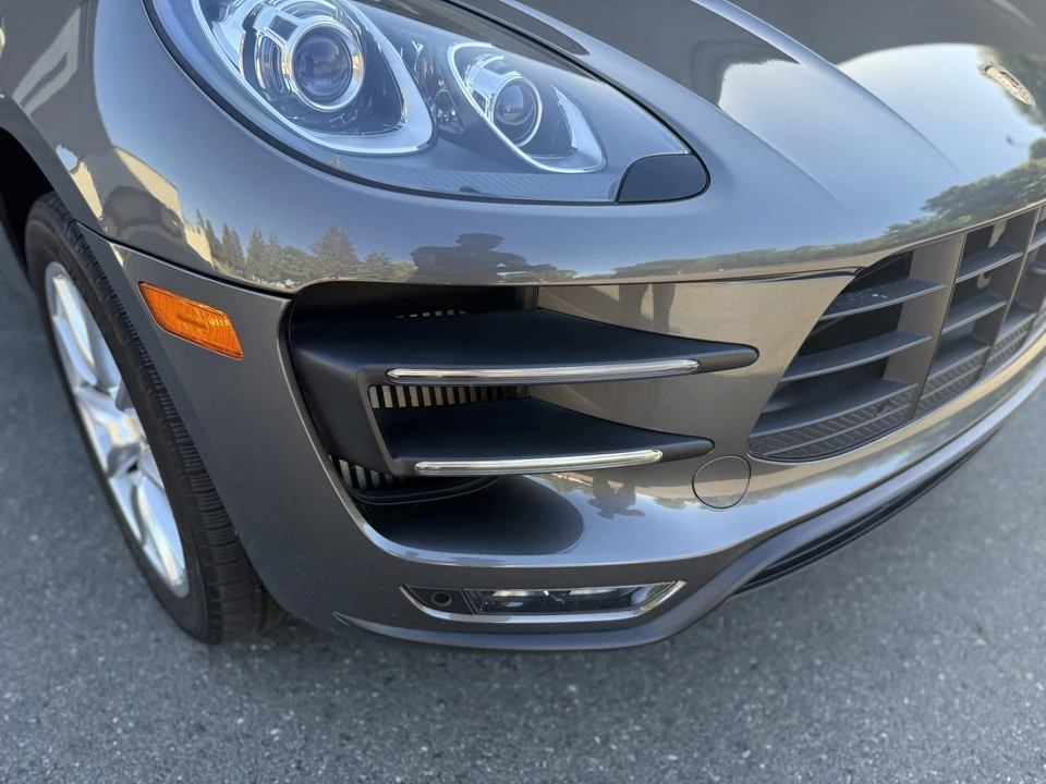 2016 Porsche Macan Turbo - Image 13 of 31