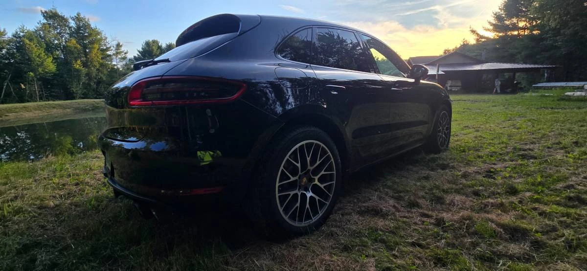2016 Porsche Macan Turbo - Image 19 of 24