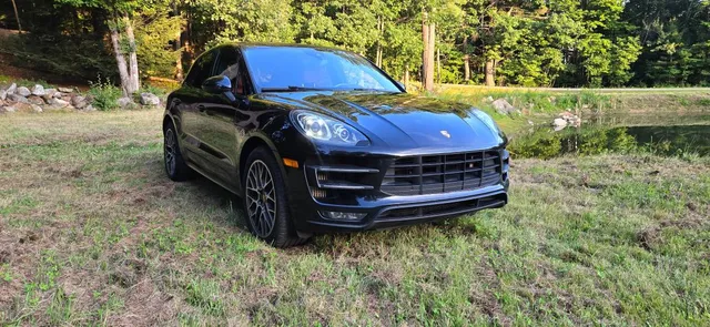 2016 Porsche Macan Turbo