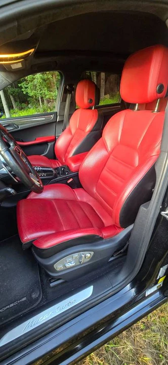 2016 Porsche Macan Turbo - Image 8 of 24