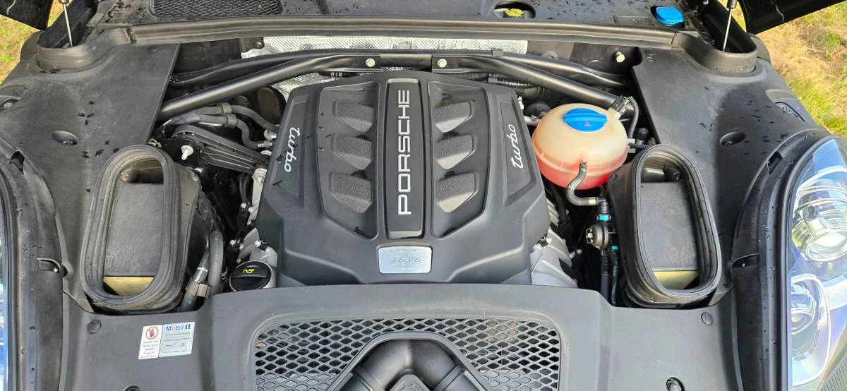 2016 Porsche Macan Turbo - Image 24 of 24
