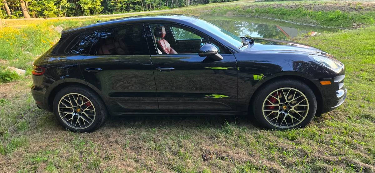 2016 Porsche Macan Turbo - Image 16 of 24