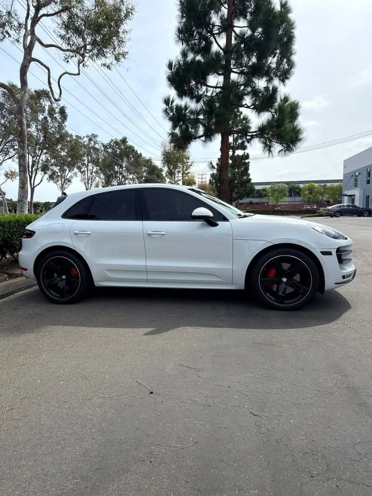 2016 Porsche Macan Turbo - Image 2 of 7