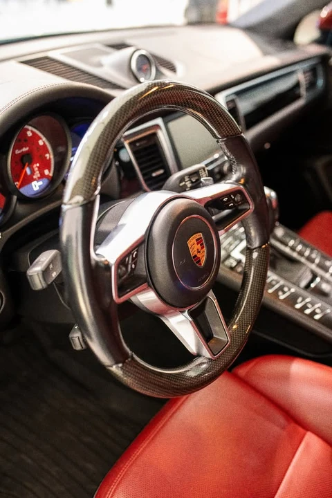 2016 Porsche Macan Turbo - Image 7 of 7