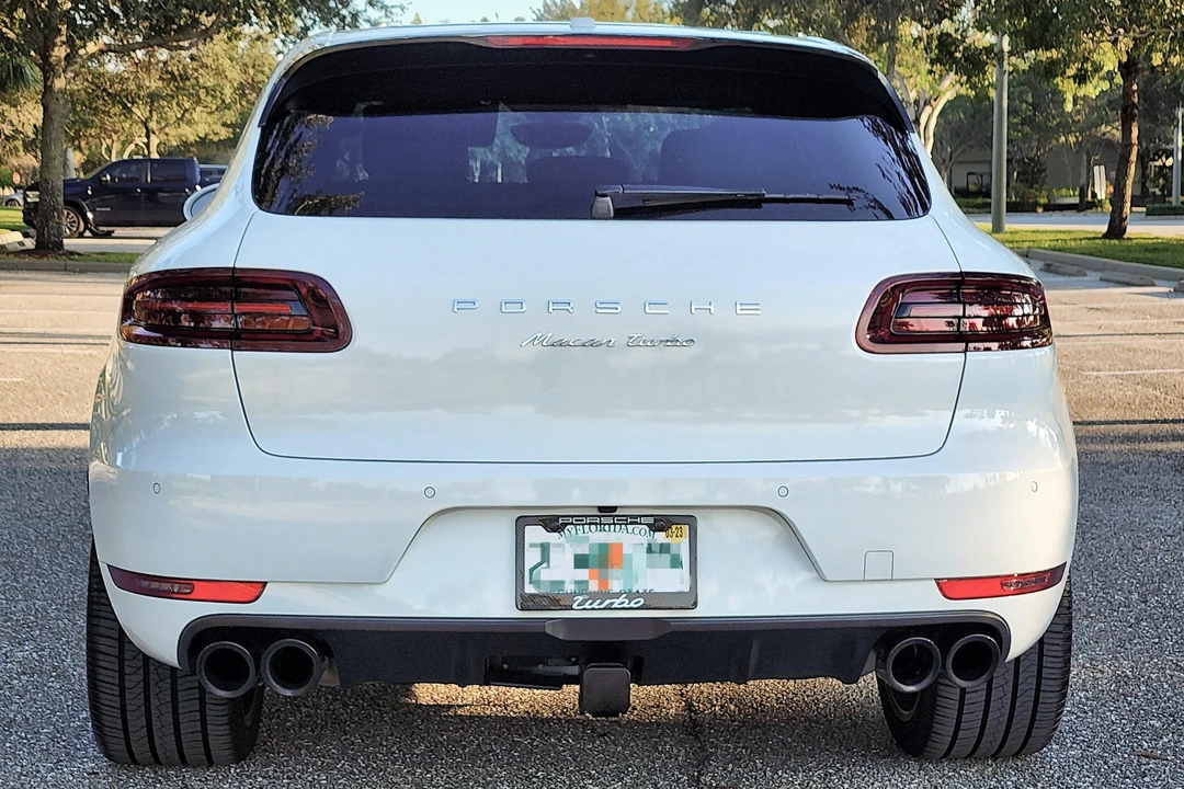2016 Porsche Macan Turbo - Image 5 of 31