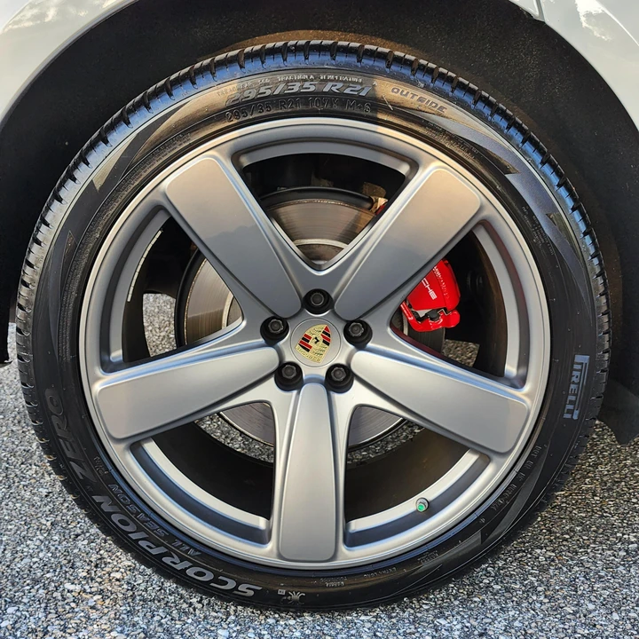 2016 Porsche Macan Turbo - Image 19 of 31