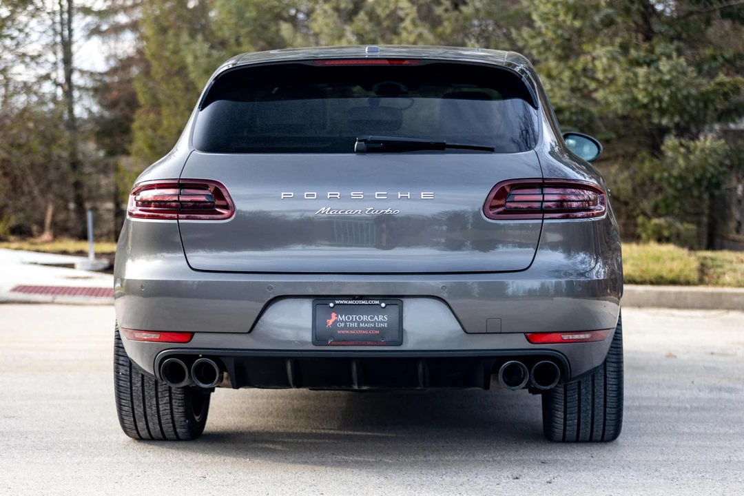 2016 Porsche Macan Turbo - Image 5 of 31