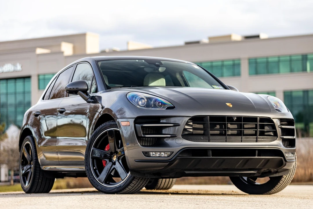 2016 Porsche Macan Turbo - Image 15 of 31