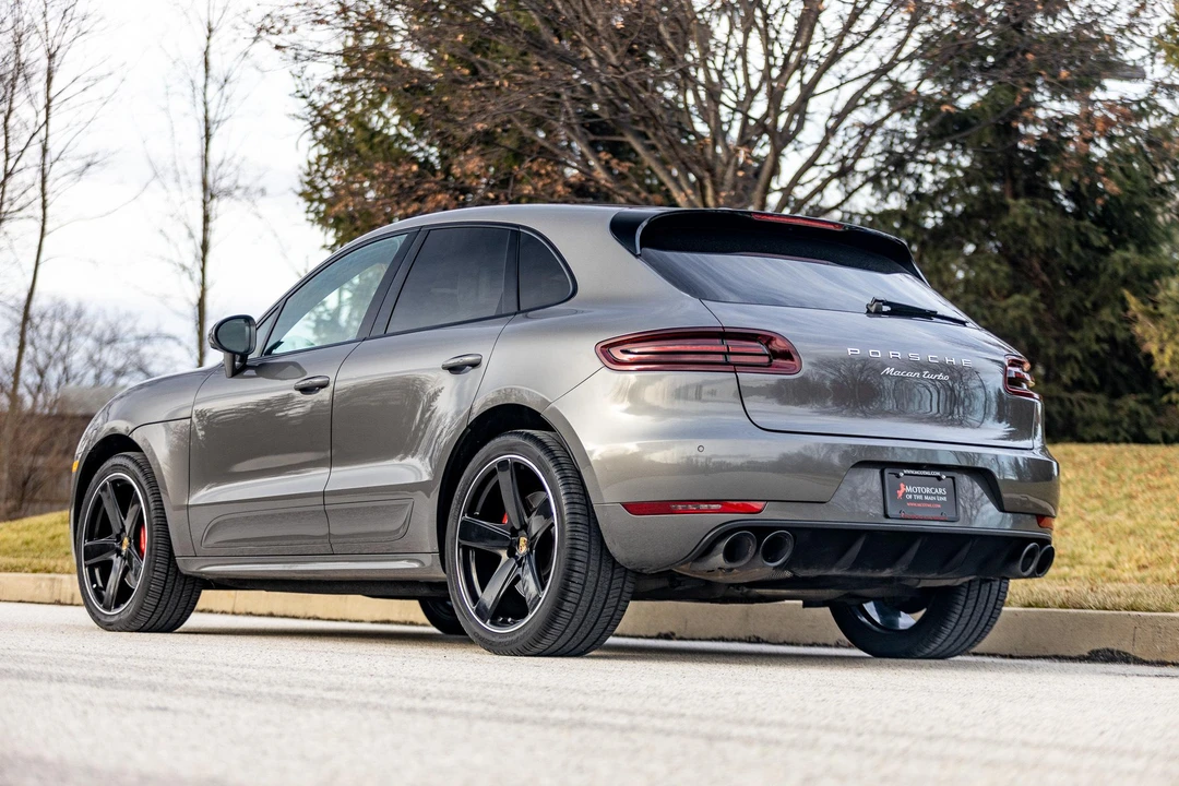 2016 Porsche Macan Turbo - Image 11 of 31